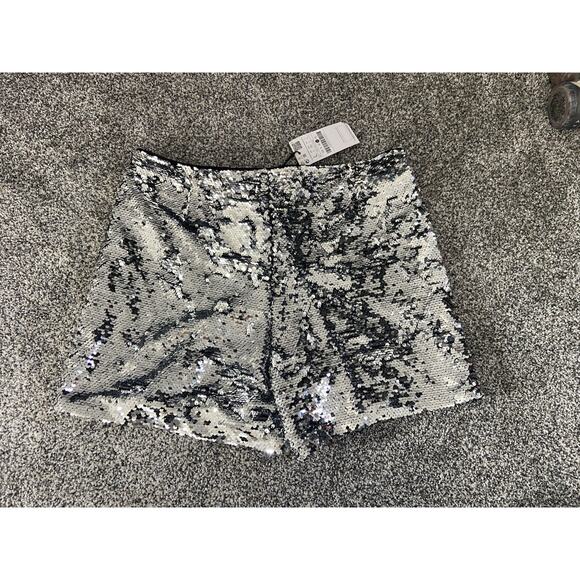 Stradivarius Sequin Mini Skort Silver NEW Large Festival Concert Swiftie - Picture 4 of 10